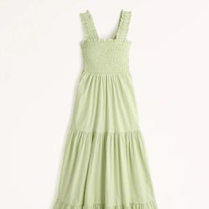 BNWT Abercrombie and Fitch - Smocked Bodice Easy Maxi Dress Light Green